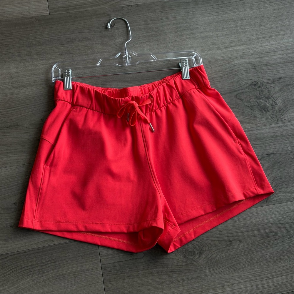 lululemon athletica | Cinchable Waist High-Rise Woven Short 3.5"